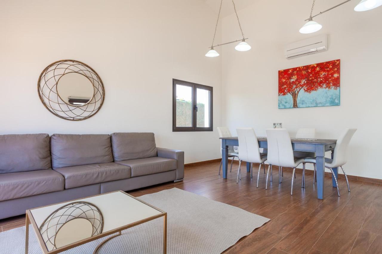 Villa Zafiro 13 Golf Private Pool Caleta De Fuste By Holidays Home Екстериор снимка